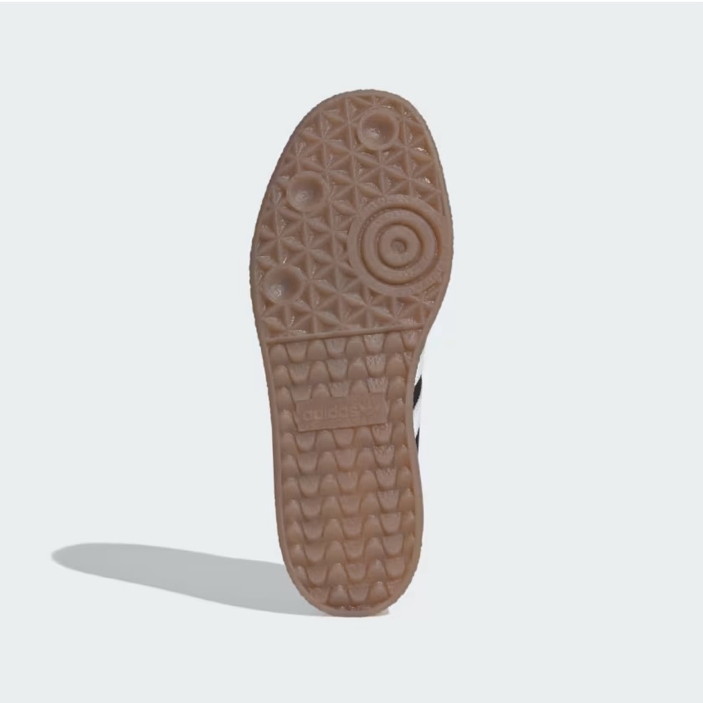 Adidas Women’s Sambae Shoes 7.5 - Picture 4 of 13